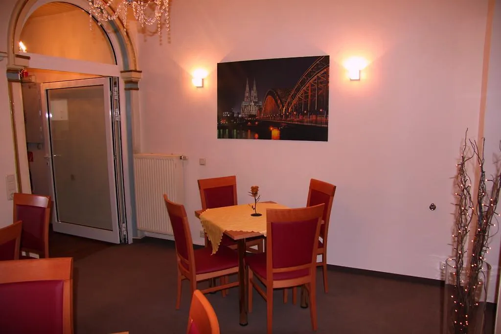 Hotel La Isla Kolín nad Rýnem 2*,  Německo
